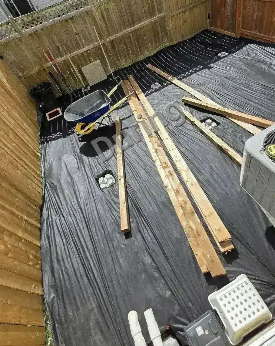 Floating deck with gravel around — photo 9