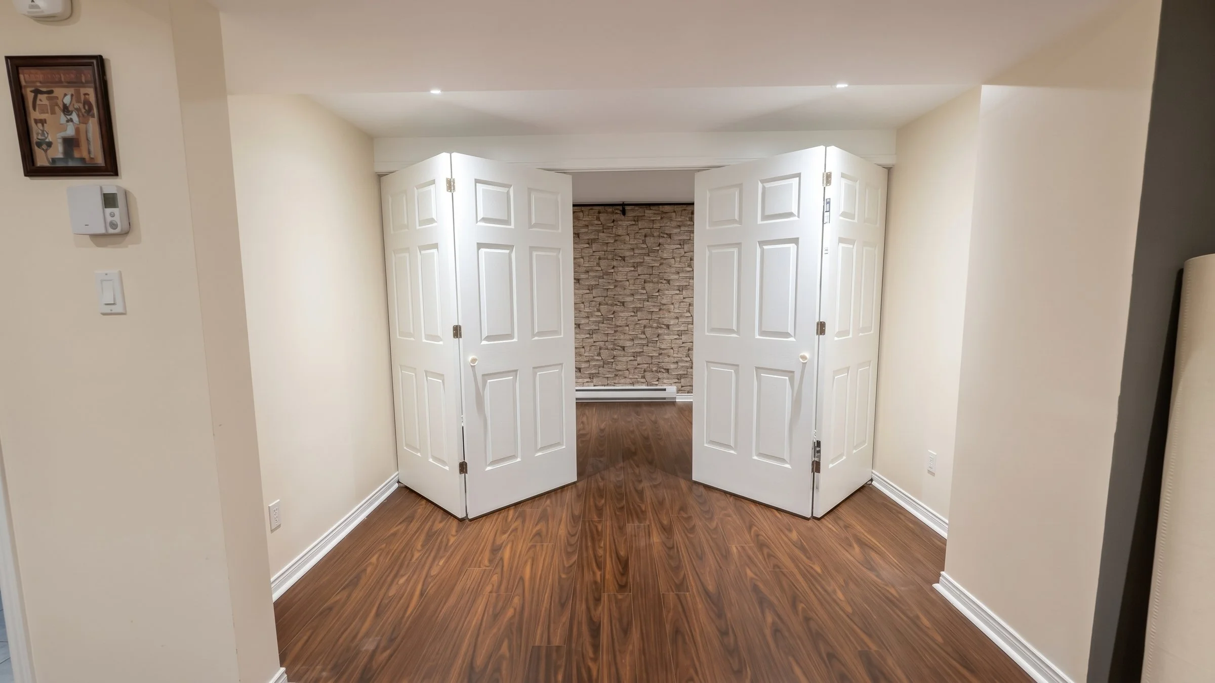 Basement Closet Doors in Gatineau