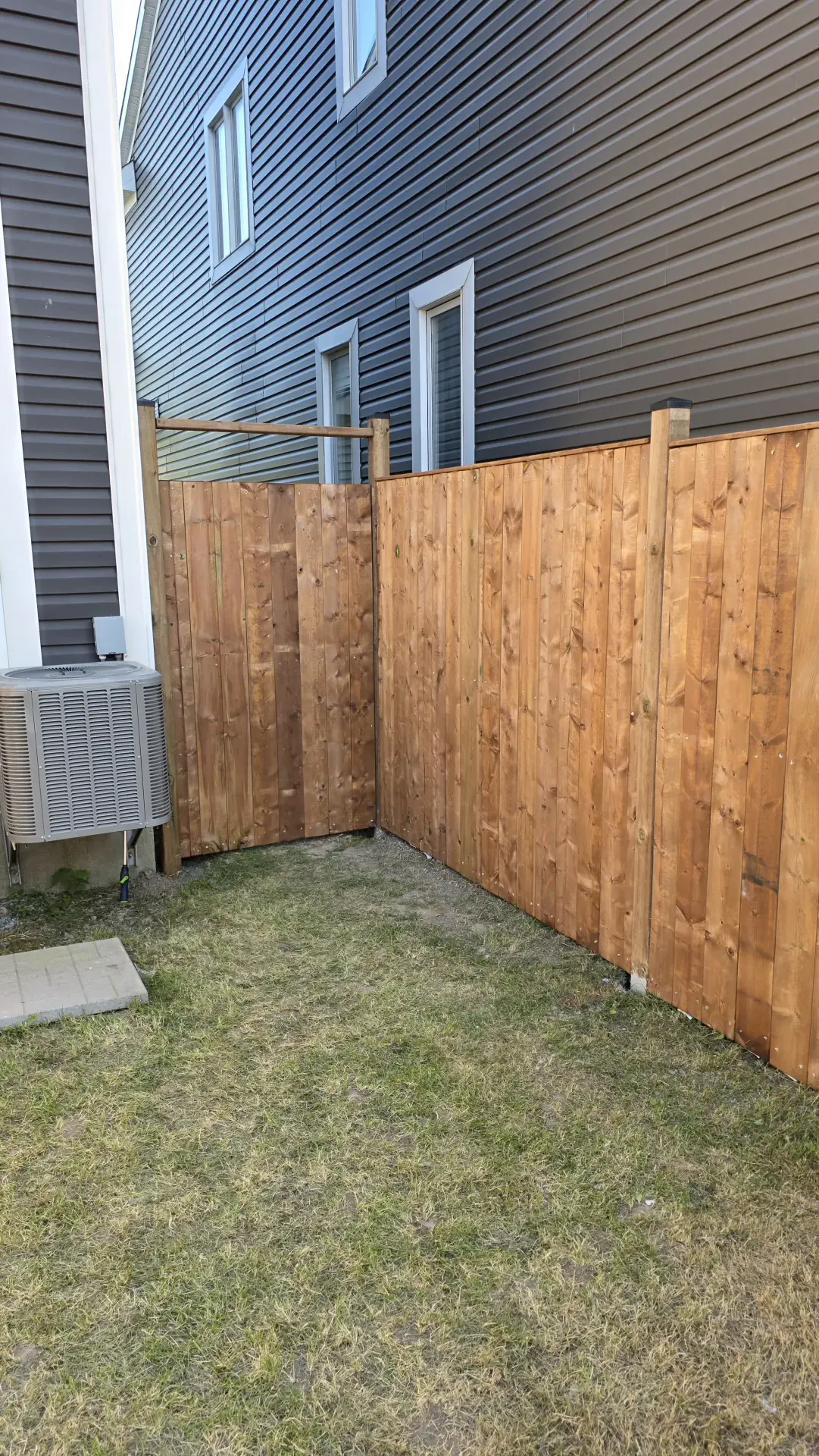 Fence — Rough Carpentry Contractors; Finish Carpentry Services Ontario; O.Reg. 332/12 compliant portfolio
