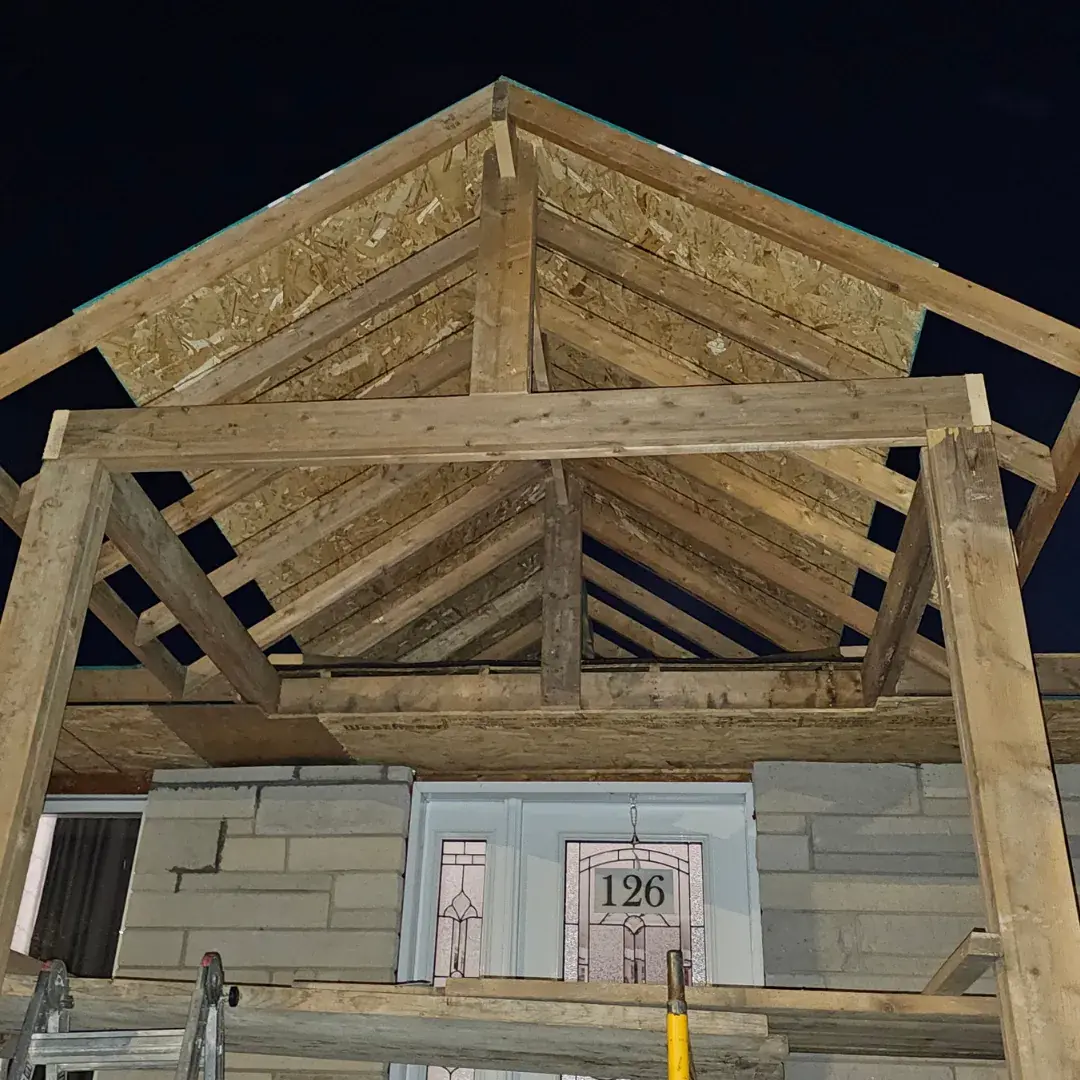 Gabled porch roof — photo 6